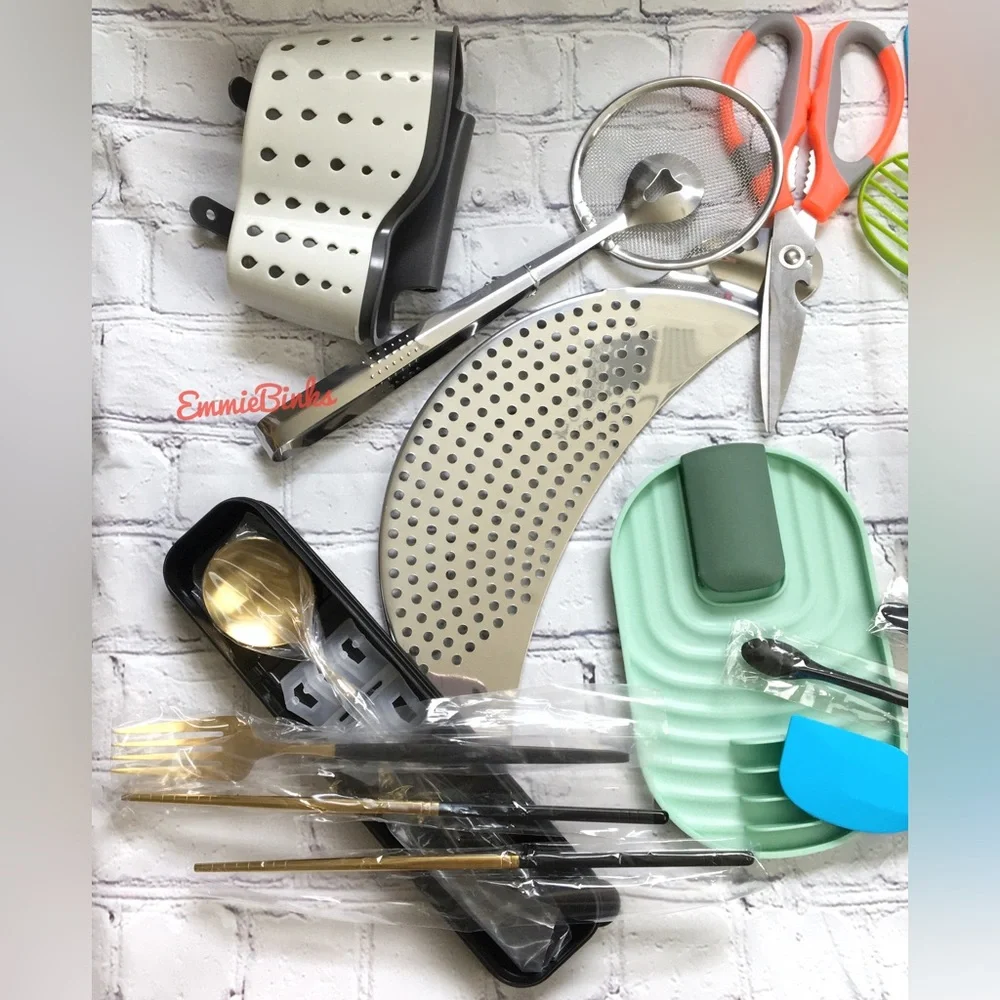 New 16 Piece Kitchen Utensil / Cooking Tools / Kitchen Accessories Bundle Set